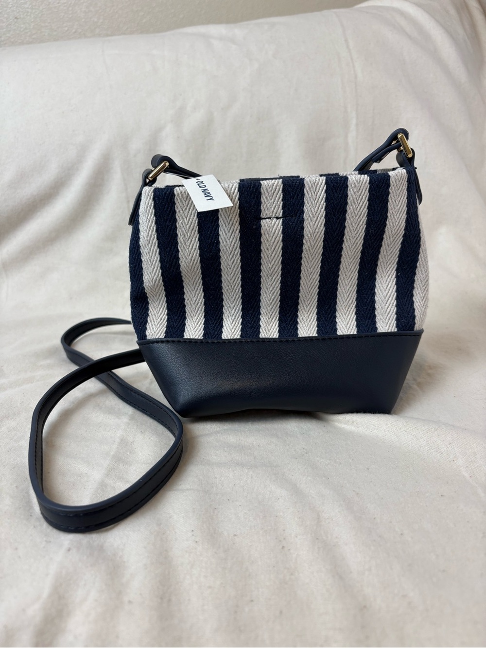 Old Navy Small Preppy Navy White Striped Crossbody Bucket Bag NWT Nautical